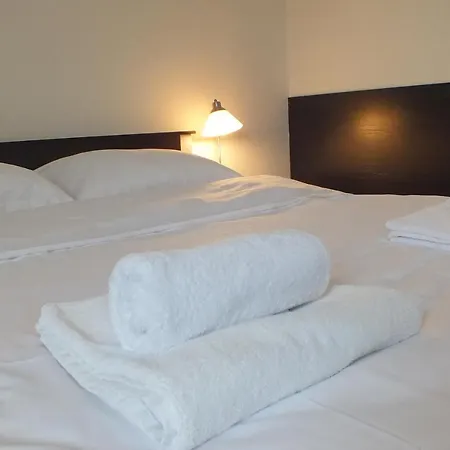 Subaru Motel Varsó